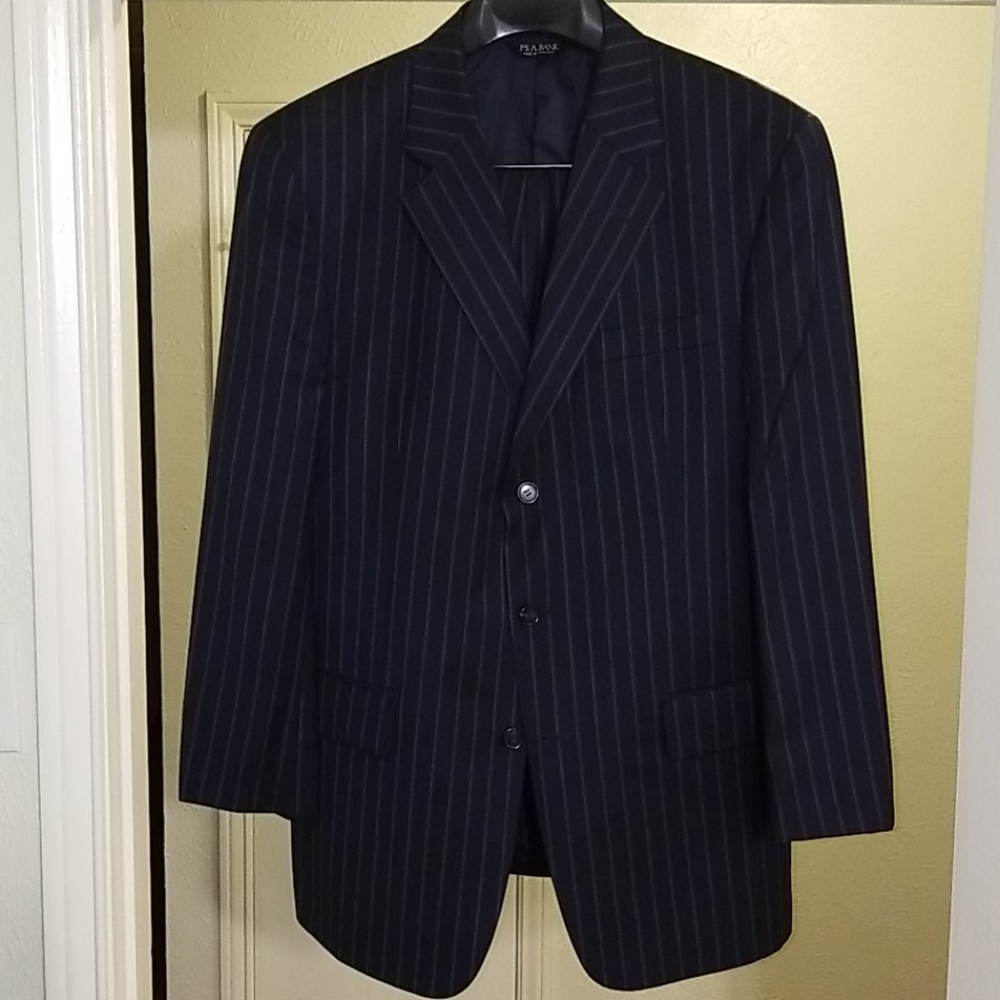 JOS A BANK DRESS SUIT